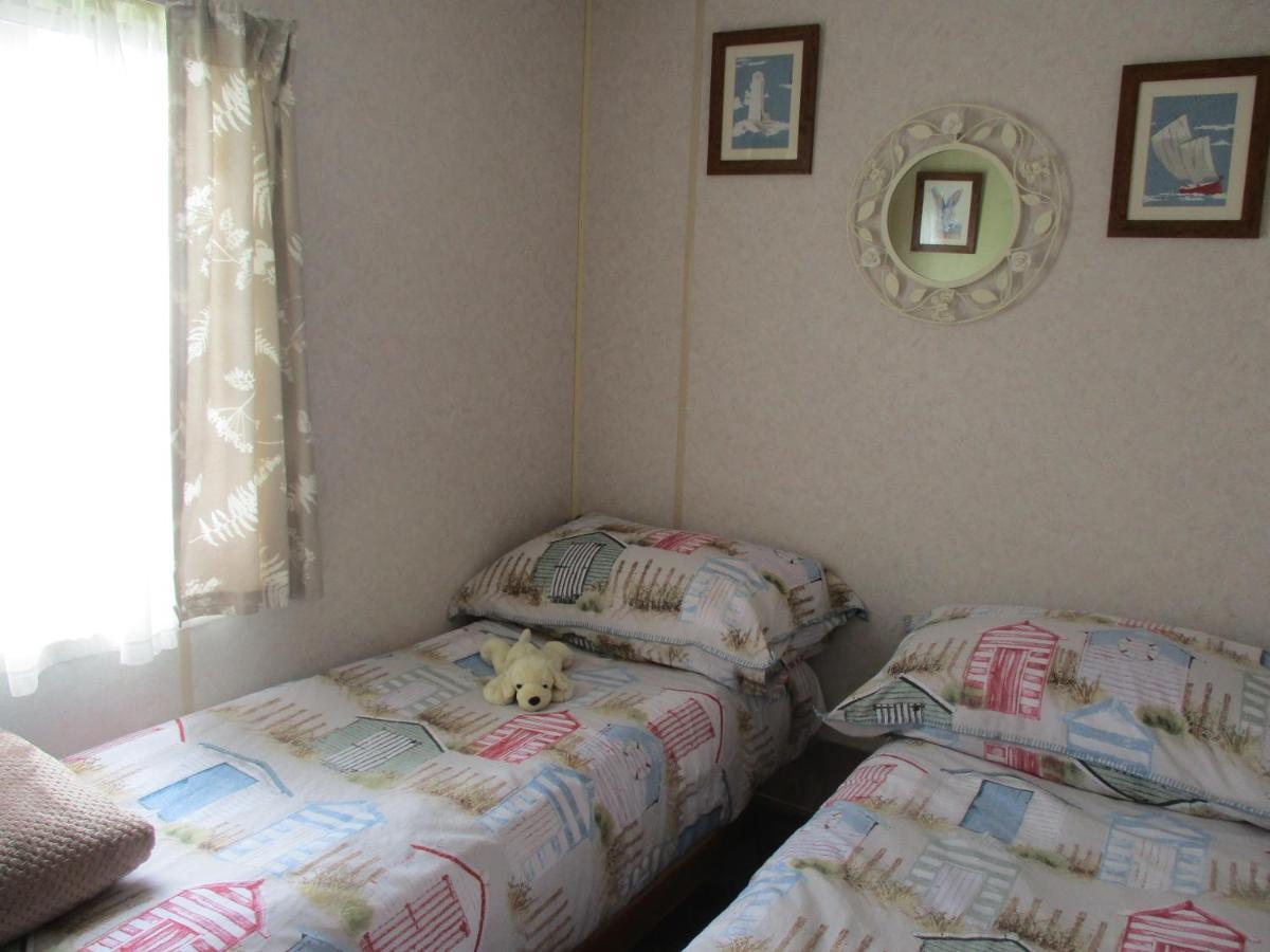 Summer Breeze Caravan Bacton  Exterior photo